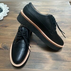 Zara Black and Tan Platform Shoes